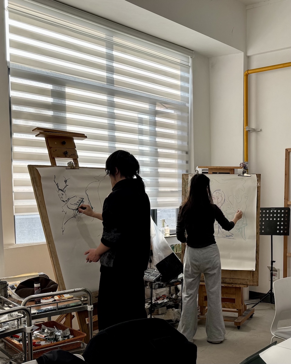 DISEGNO by Veronika WengerInternational Studio Course of Experimental Painting Department Hubei Institute of Fine Arts, Wuhan