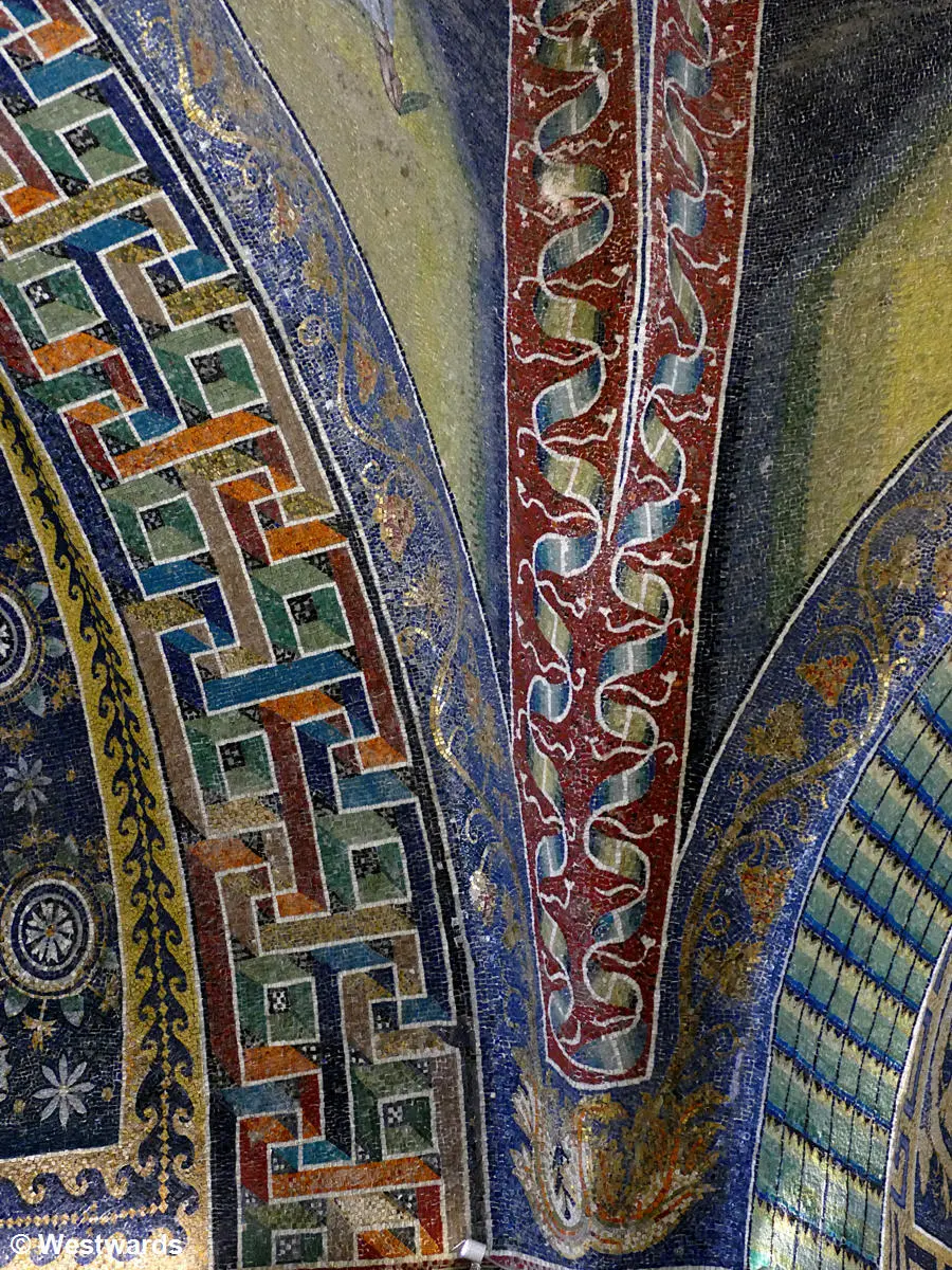 Mausoleum der Galla Placidia, Ravenna (425-450 n. Chr.)