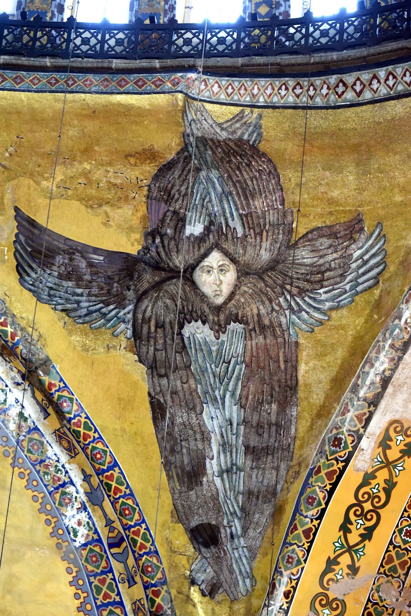 Seraphim in dome pendentive of Hagia Sophia,probably from the mid-14th century (post-dating an earthquake of 1344).